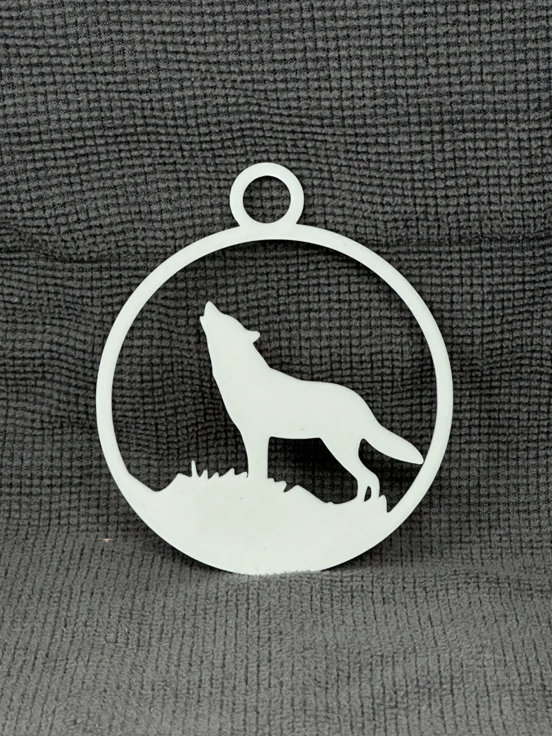 Howling wolf Christmas Ornament 