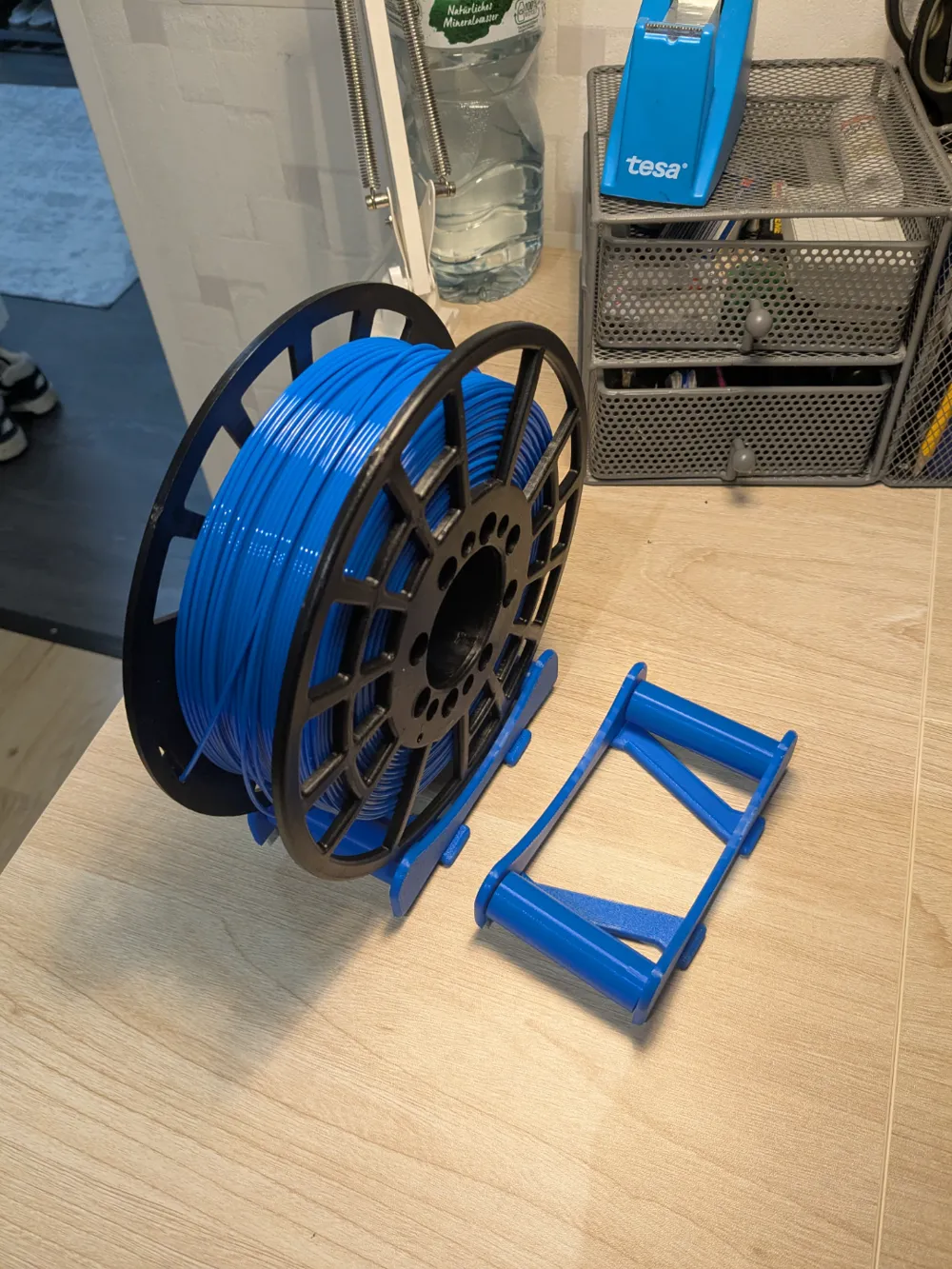 Modular and expandable spool holder (no glue needed) by Dan._.KKing ...