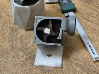 Simple and Modular Vacuum Engine