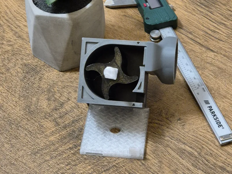 Simple and Modular Vacuum Engine