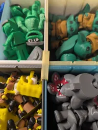Simple clip to hold the boxes together.