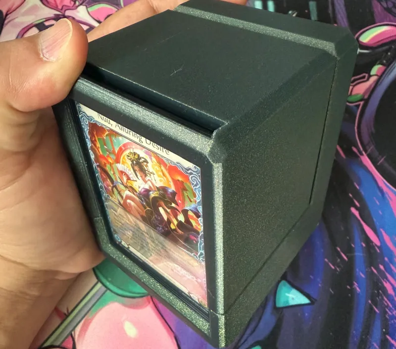 Commander Display Deck Box