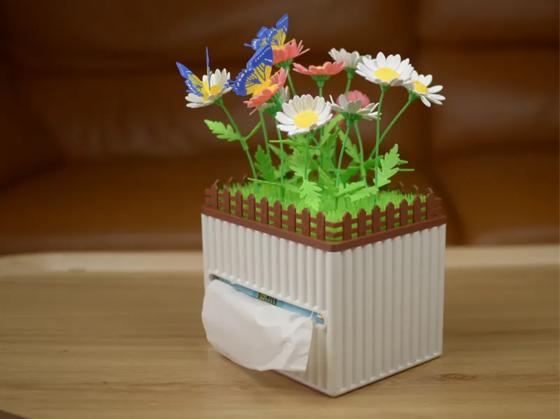 邹菊小花园（纸巾盒）