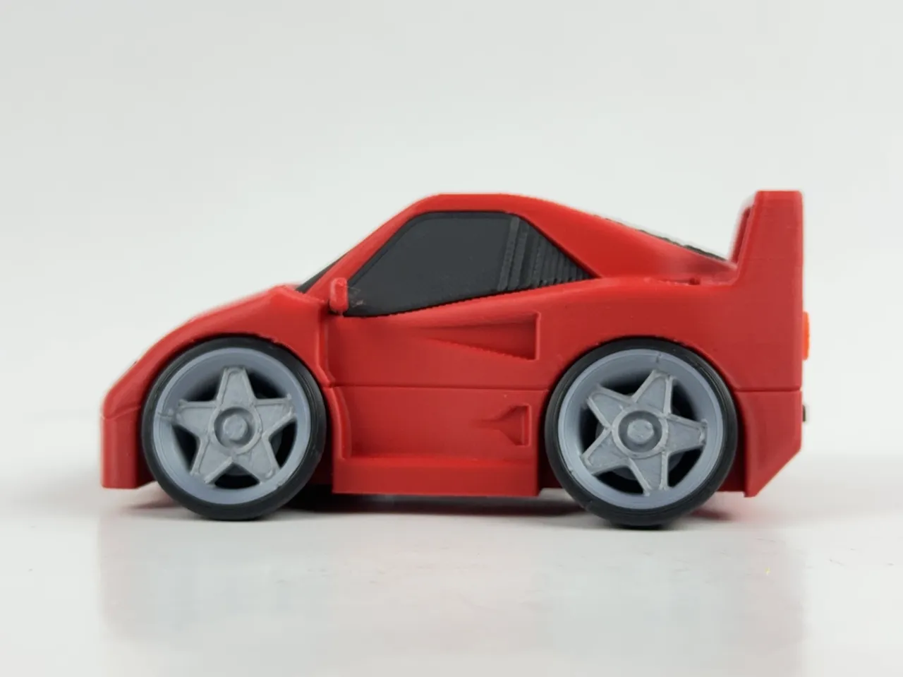 Tooned Ferrari F40 view 4