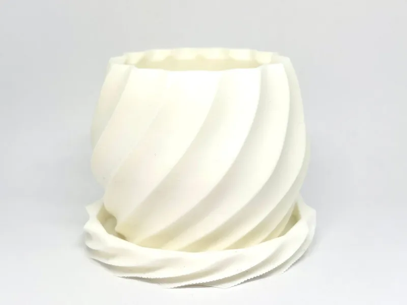 Spiral flower pot
