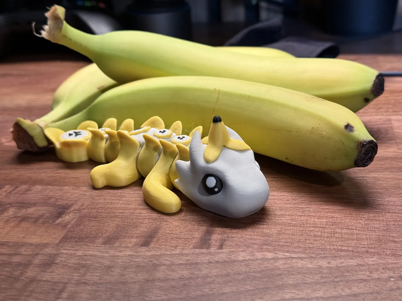 Baby Articulated Banana Dragon - By Vixvvo3D view 3