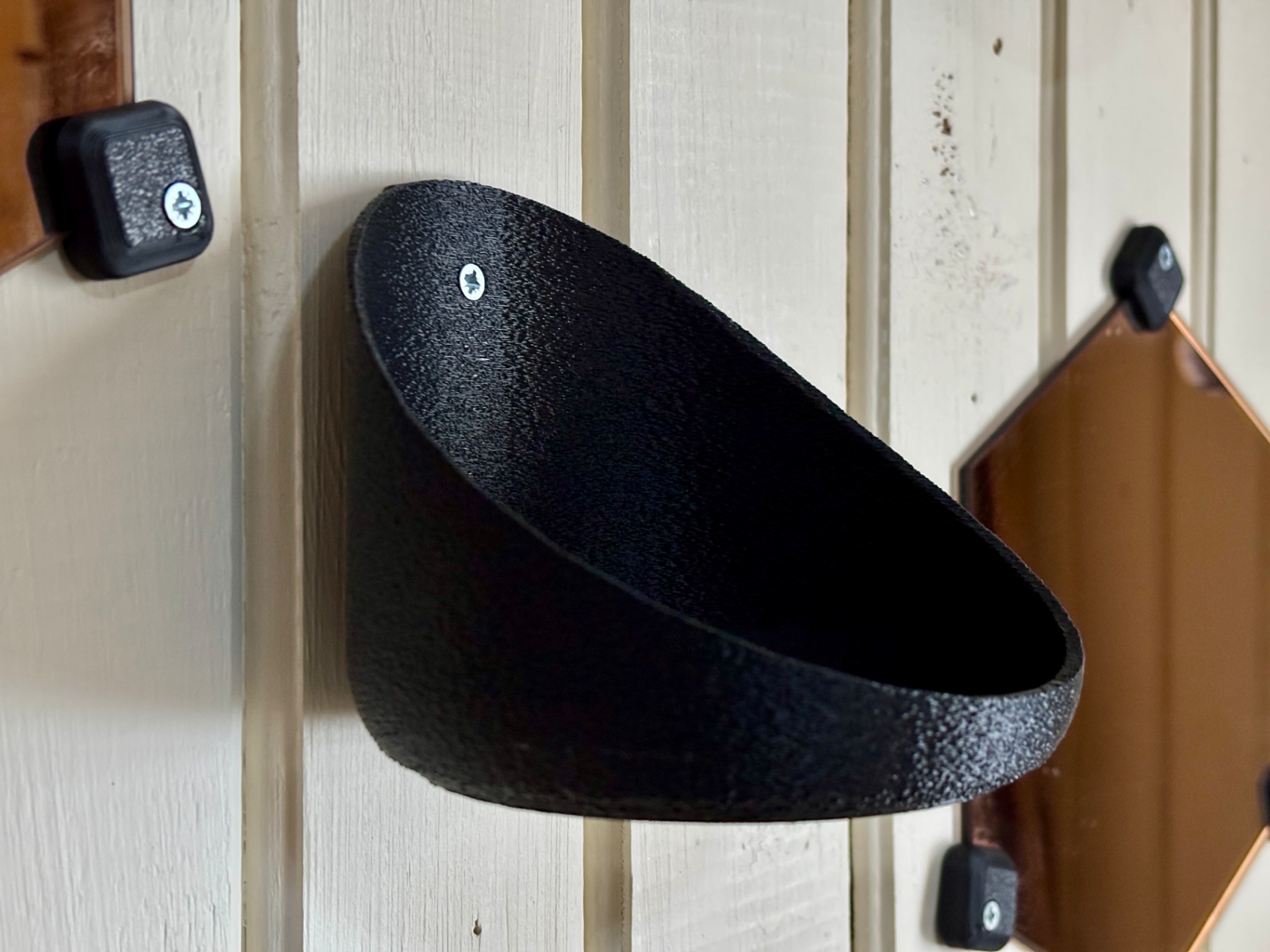 Wall-Mounted Plant Pot Holder – 11cm