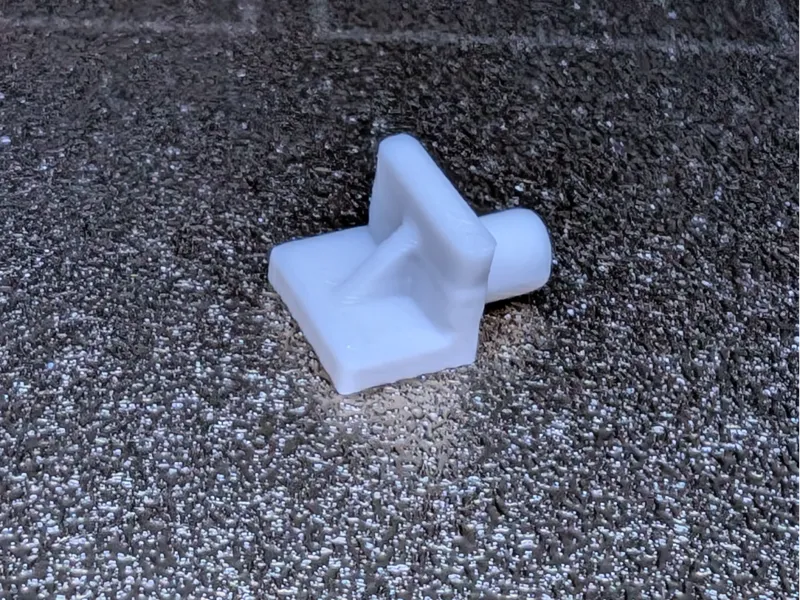 Cabinet shelf bracket