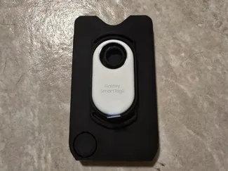 Cascade Wallet with SmartTag 2 holder