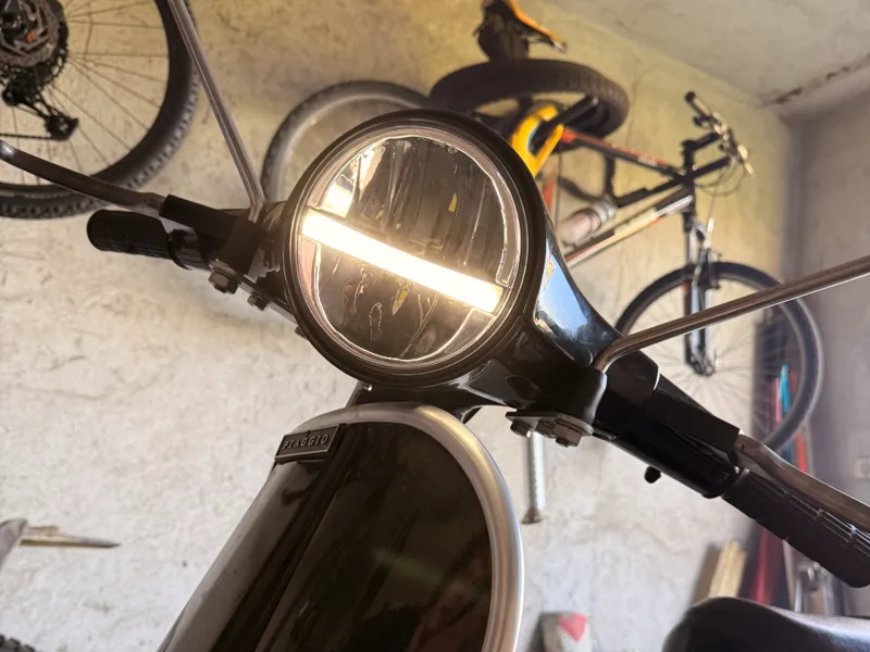 Adattatore Faro LED Vespa PX LED Headlight Adapter