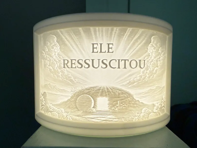 Ele Ressuscitou (he has risen)