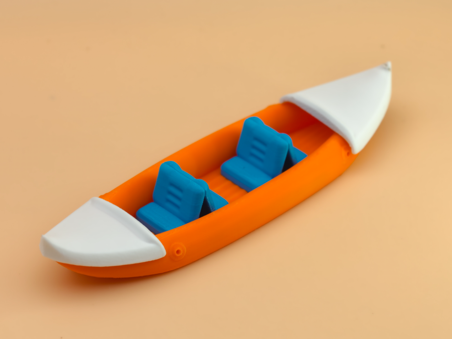 Miniatura 1 do modelo 3D 可以浮在水上的双人皮划艇