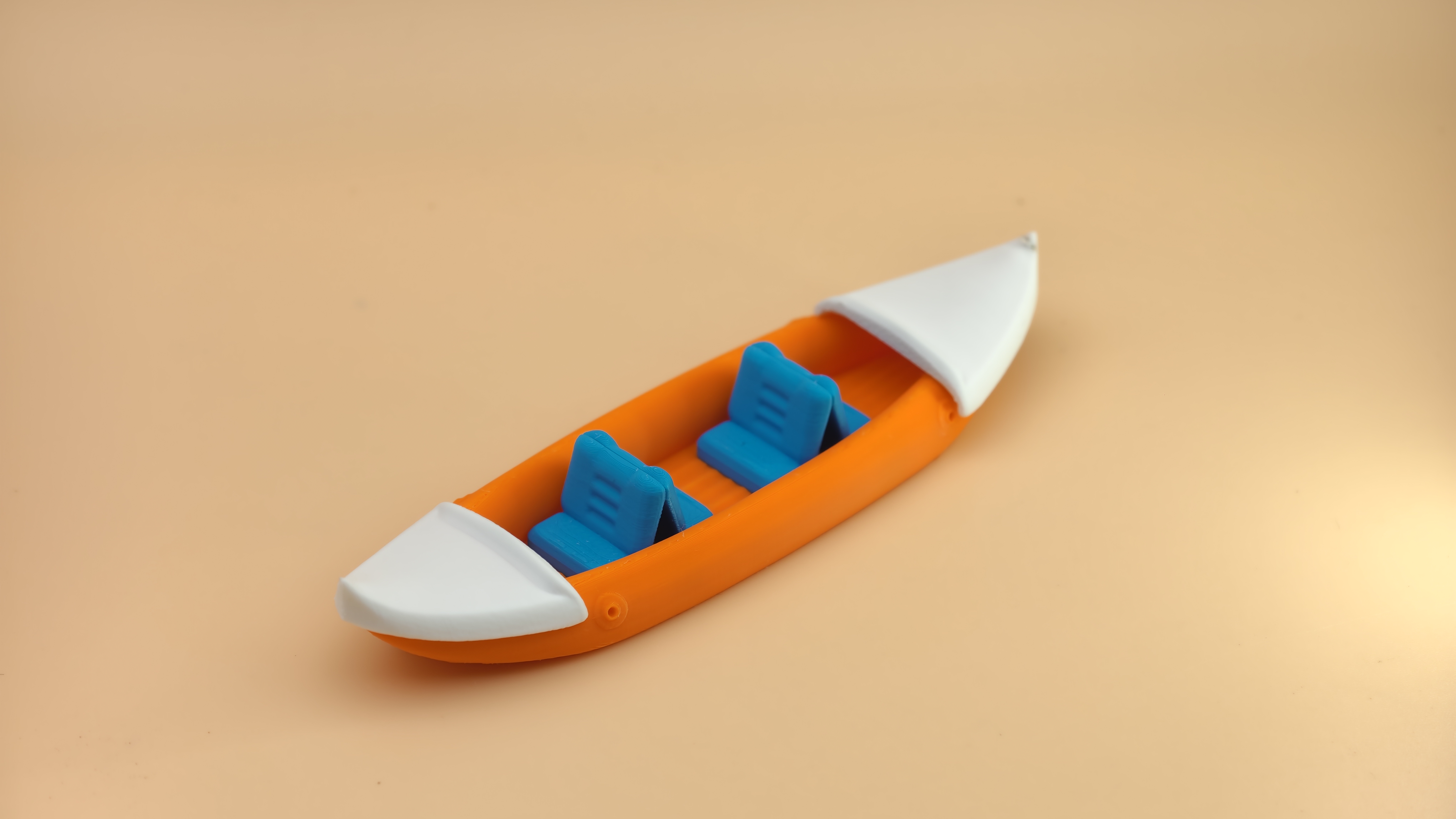 Miniatura 2 do modelo 3D 可以浮在水上的双人皮划艇