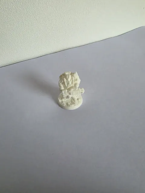 კოსმოსური ჯუჯა ფიგურა