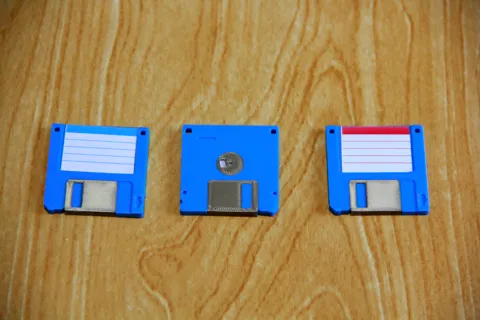 Mini 3.5 Floppy Disk Keychain with NFC Tag view 2