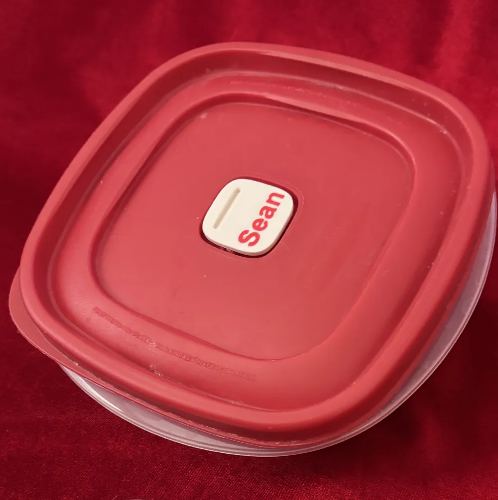 Plug In Container Label Rubbermaid Vented Container Plug (w/ labels) by Sean RyleMakerWorld ...