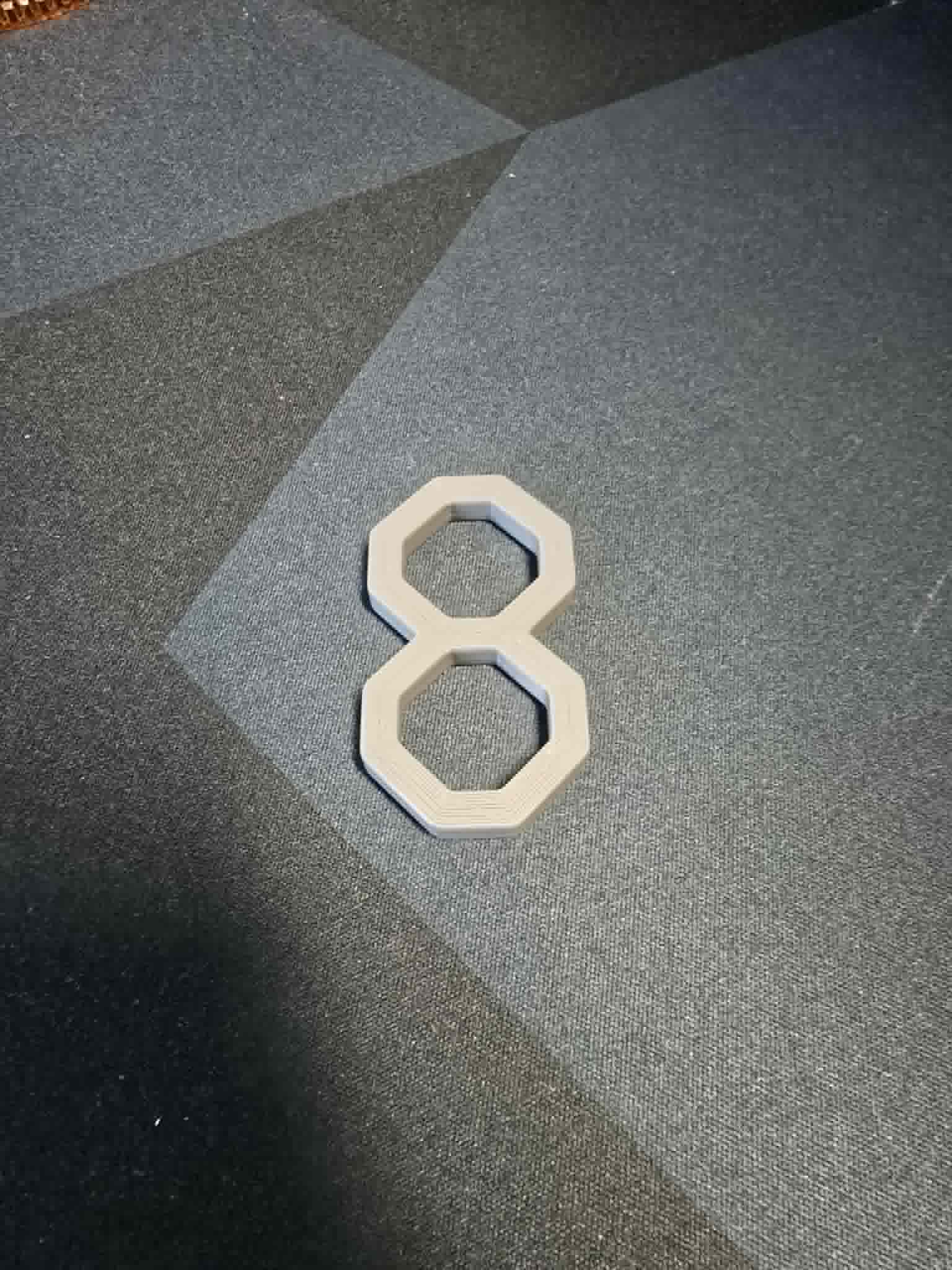 Eight view 2