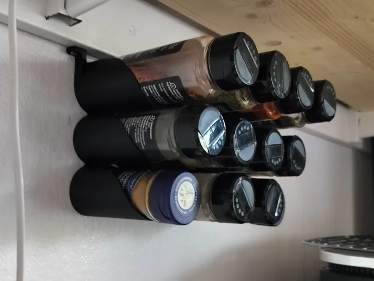 simple hanging spice rack
