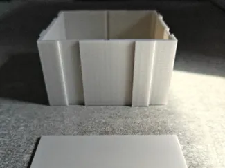 Interlocking box with divider