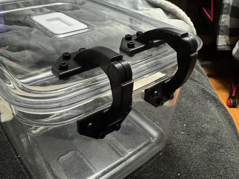 Large Clearance Hinge
