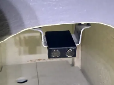 Mailbox door Magnetic stop