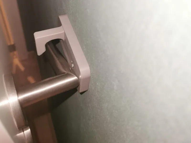 Door handle lock