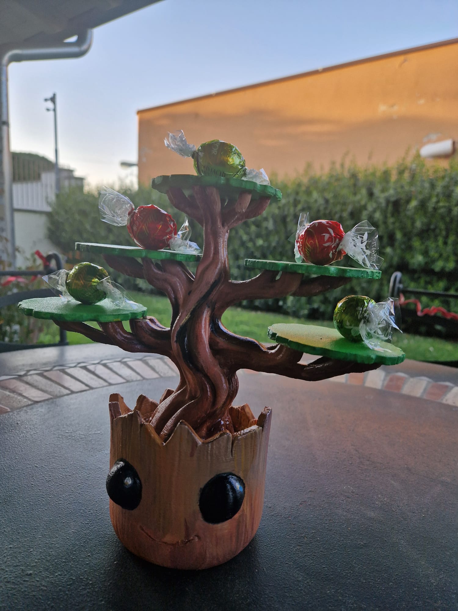 Miniatura 2 do modelo 3D Groot vaso bonsai 