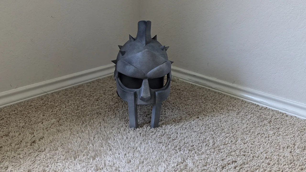 Gladiator Maximus Helmet view 4