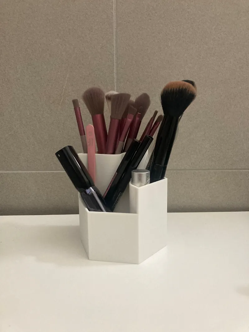 makeup organizer