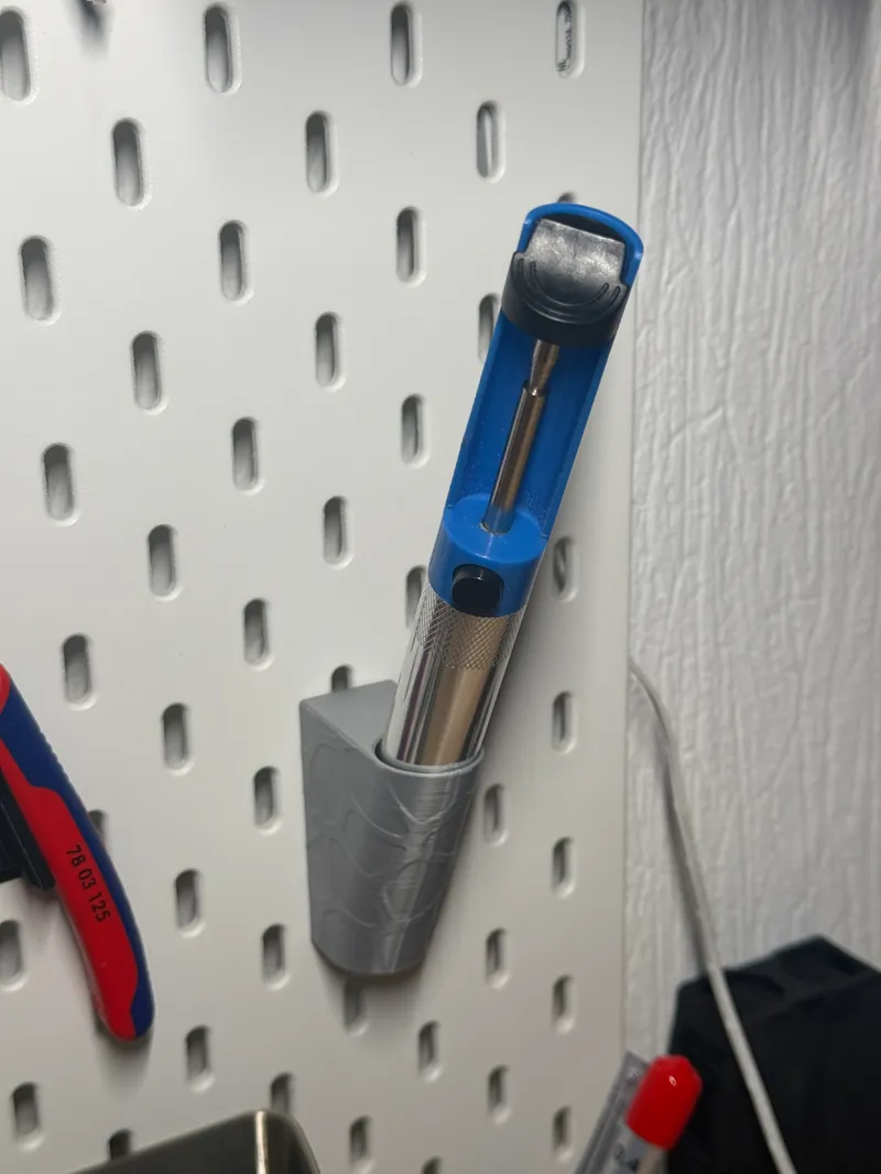 Skadis_Halter_Entlötpumpe