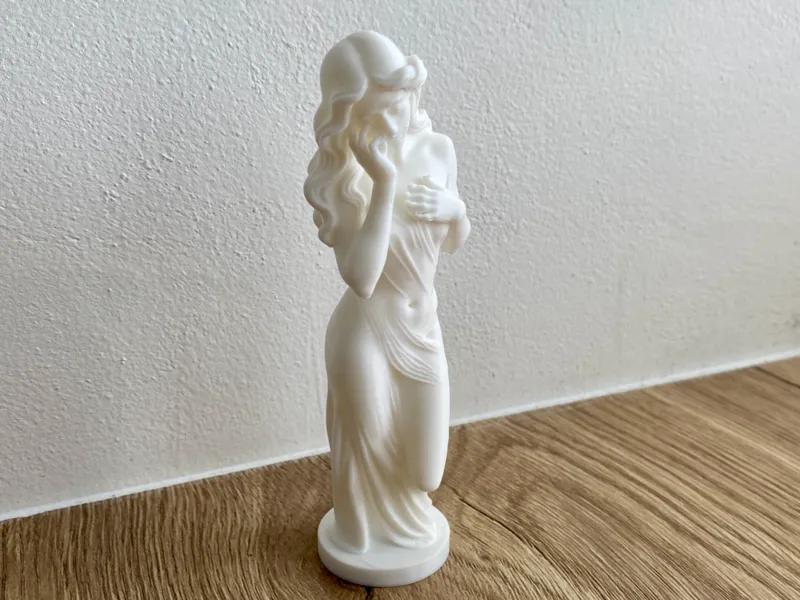 Weeping Woman – Elegant Fine Art Sculpture 