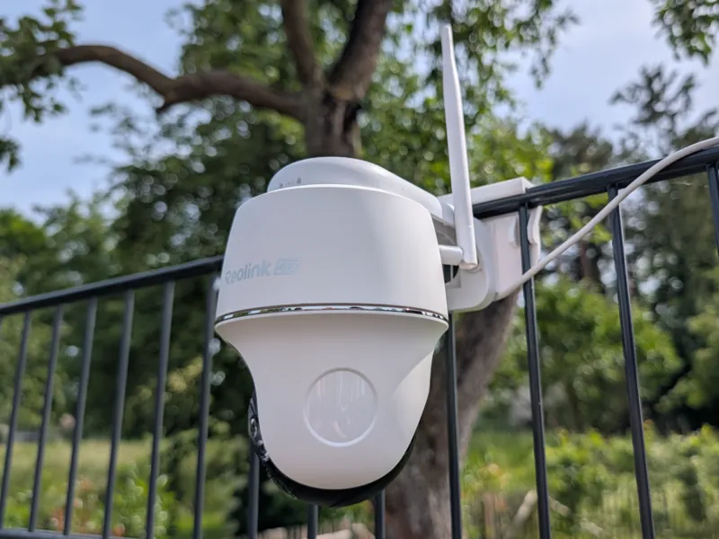 Reolink Argus PT Ultra – Wire Mesh Fence Mount 