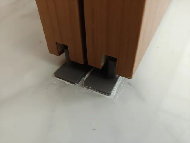 骊住LixiL吊轨拉门下滑槽止摆器