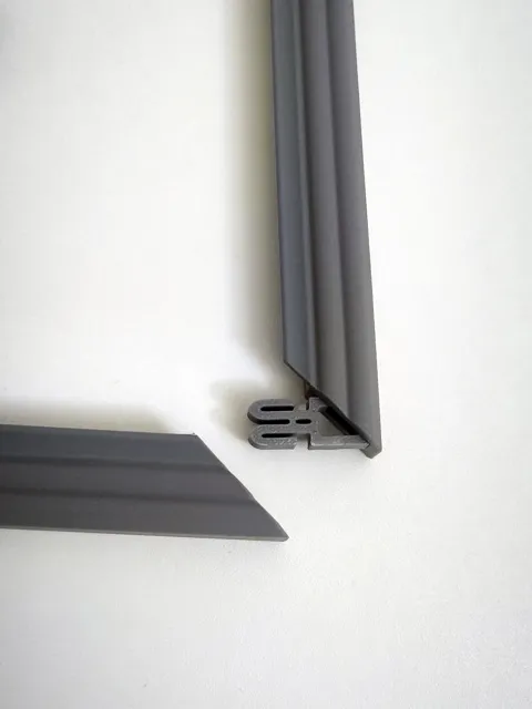 Snap-Click Parametric Photo Frame - Modern Classic view 4
