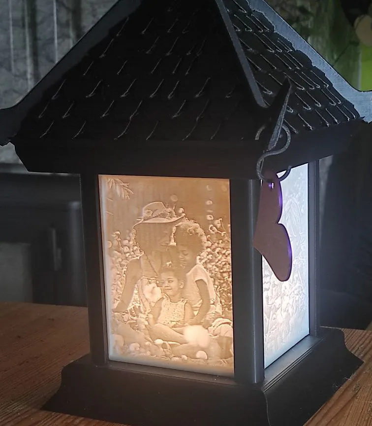 Memory Lantern – An Illuminated Lithophane Holder