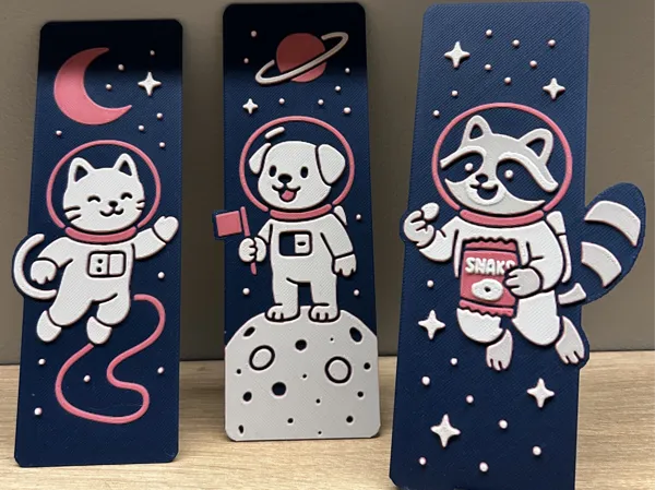Animaux de l'espace - marque-page, déco murale ou étagère