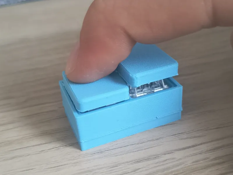 Satisfying keyboard clicker gadget