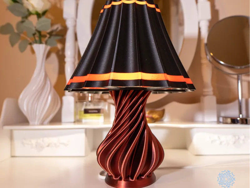 Lunaris - Elegnat 3D Printed Table Lamp