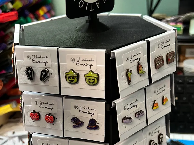 SmallRotatingHexEarringCardHolder