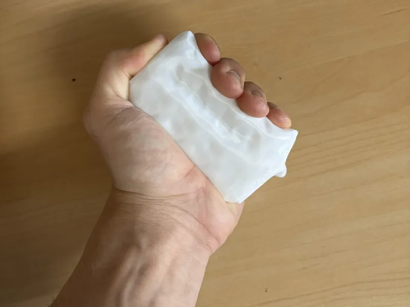 Squeeze Block - Climbing warm-up
