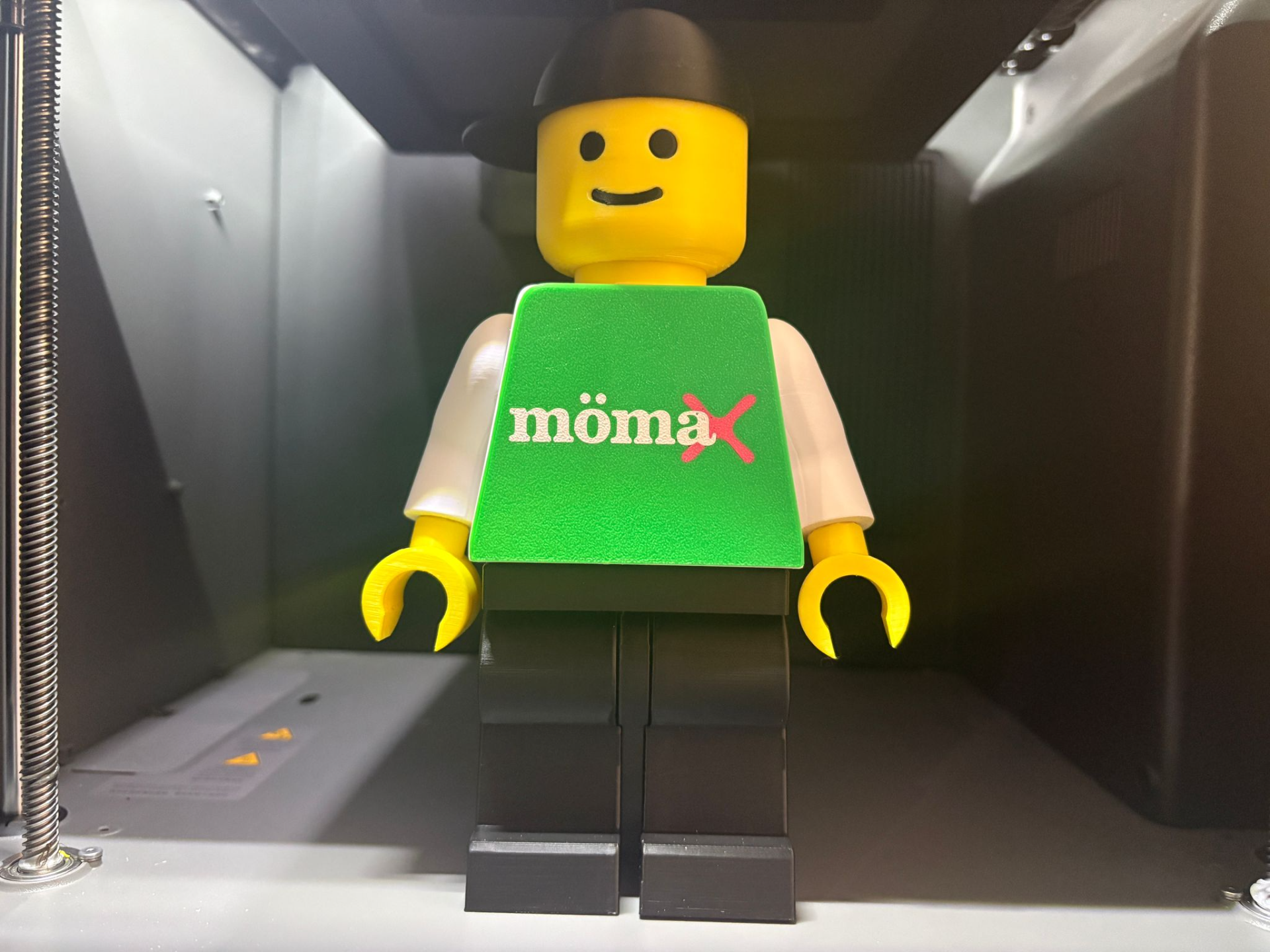Brickman Mömax 20cm Figur 500%