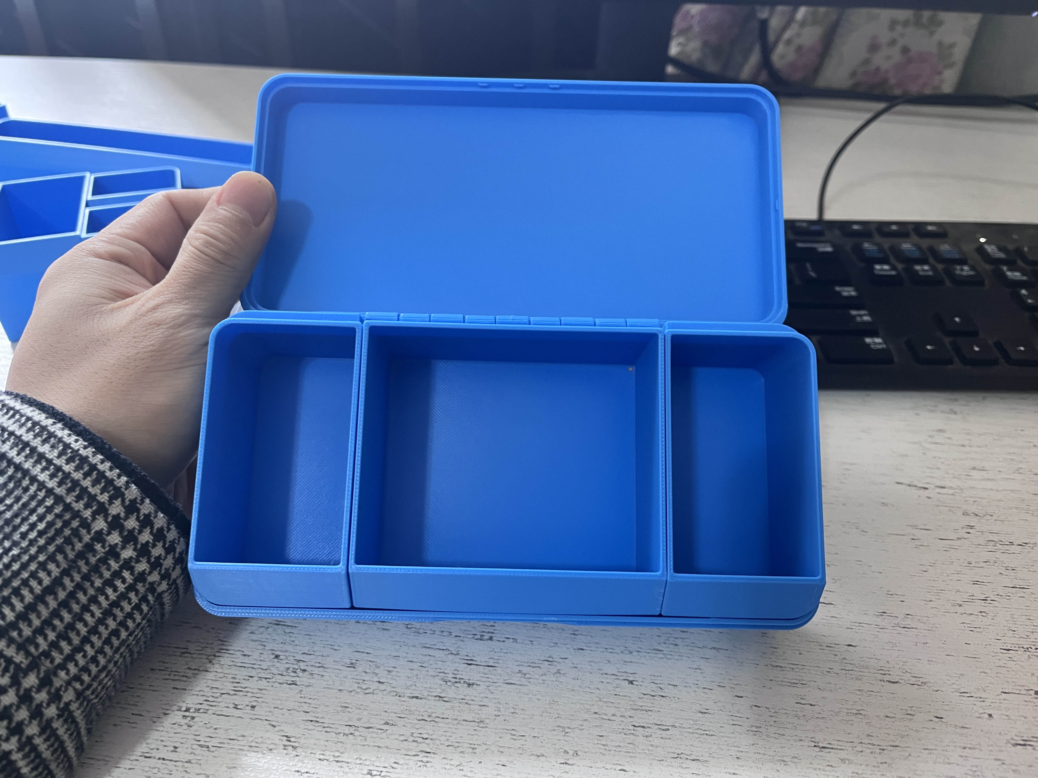 Miniatura 4 do modelo 3D 一体打印自由搭配零件收纳盒