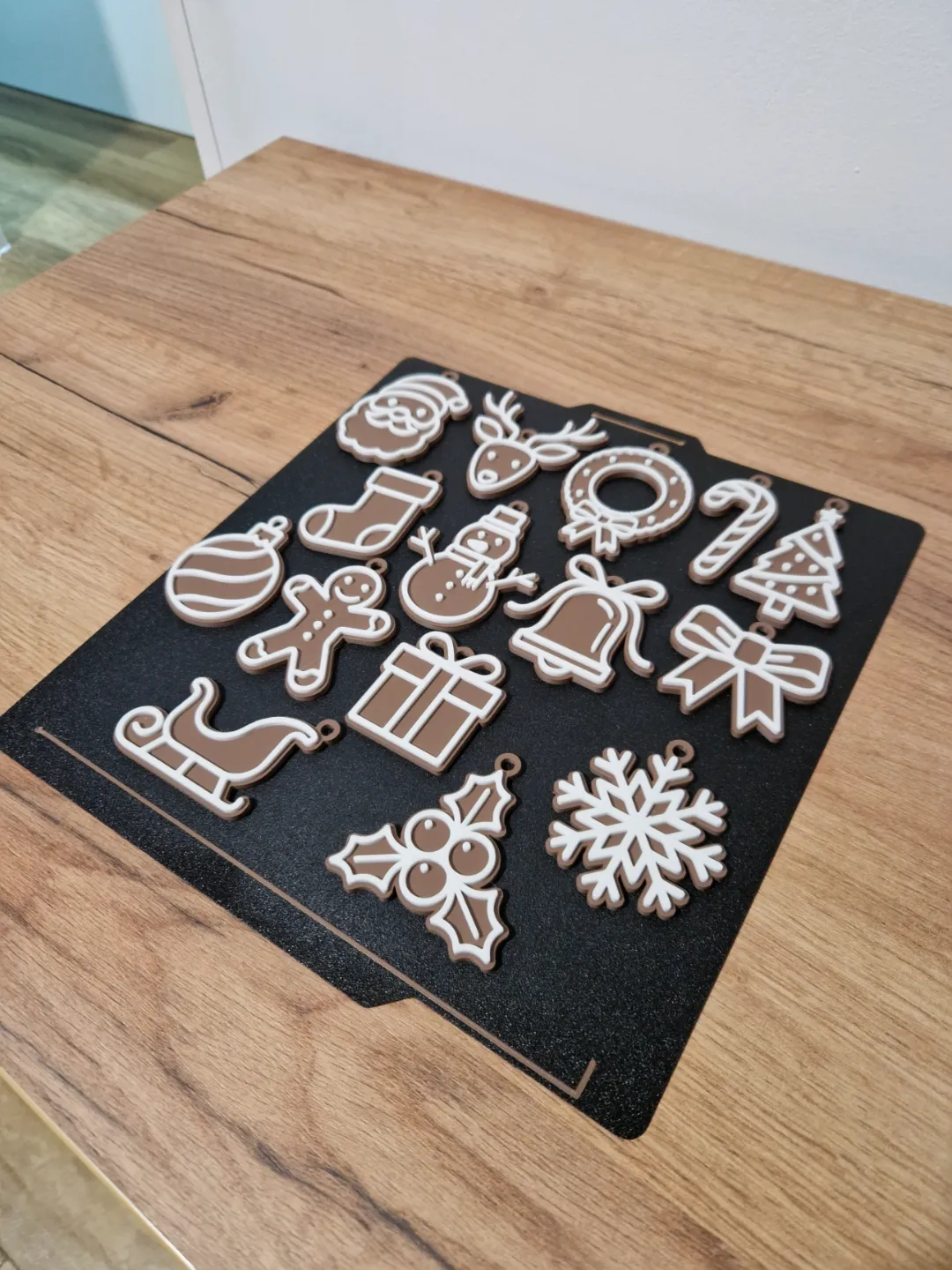 Gingerbread for the Christmas tree view 3