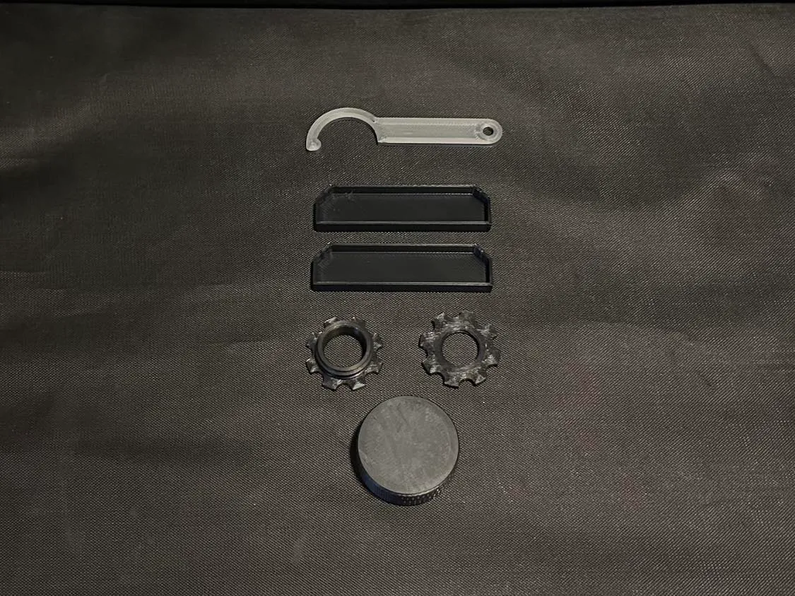 Mini Vise For Crafts Models & Jewelry Making Etc. view 3
