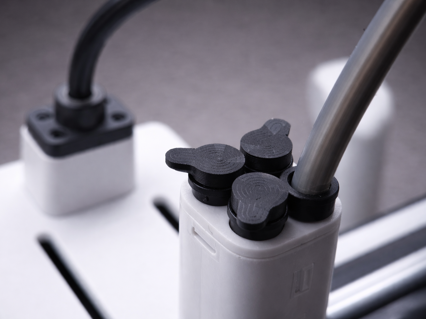 Bambu Lab A1 & A1 Mini – Anti-Dust Extruder Plugs