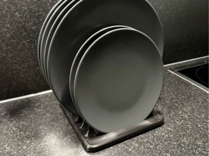 Modular Plate Rack – Customizable & Space-Saving