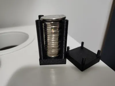 Canadian Coin Holder for Nickels