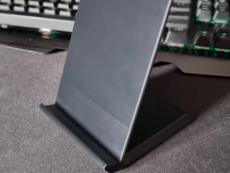 Simple Phone Stand