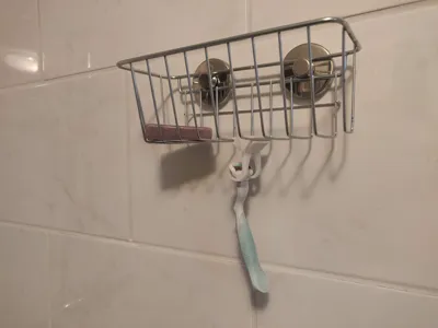 Razor hanger for IKEA Krokfjorden shower basket