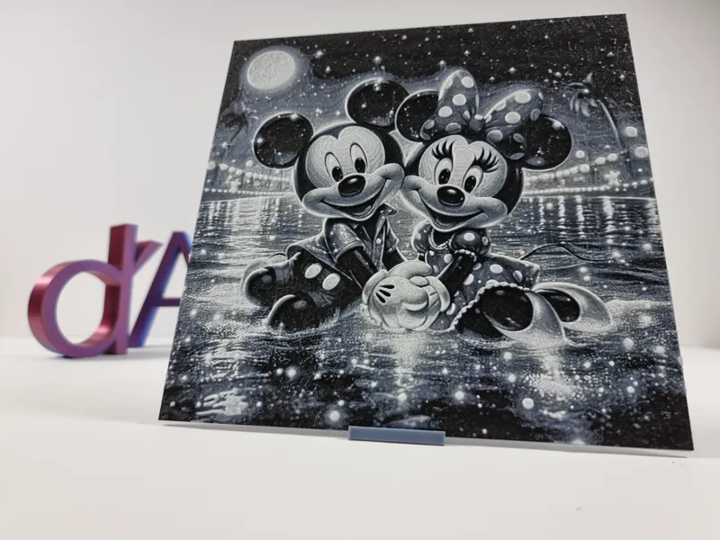 Mickey e Minnie ao Luar